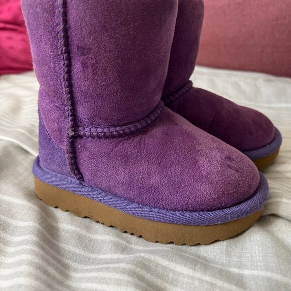 Toddler Uggs - Picture 3 of 5